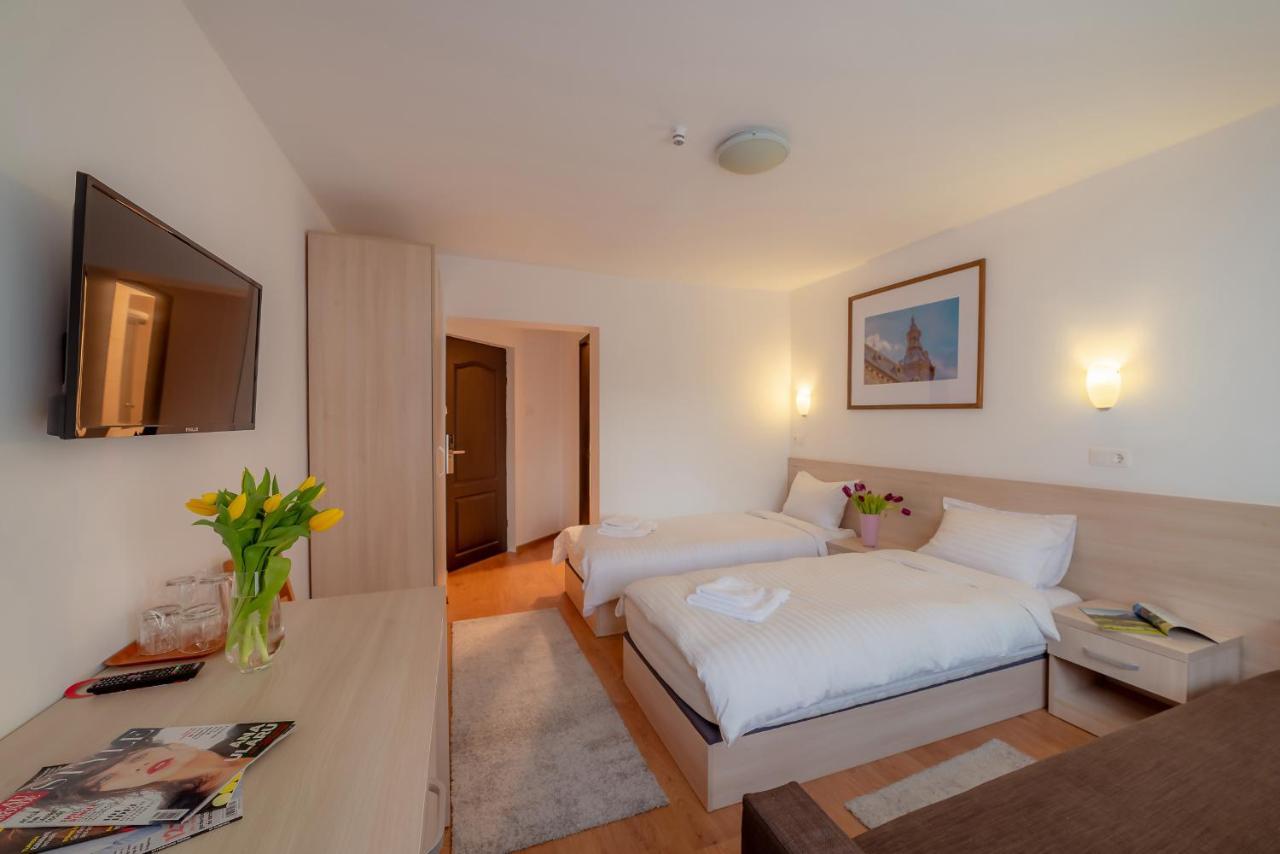 Pension Cluj Экстерьер фото